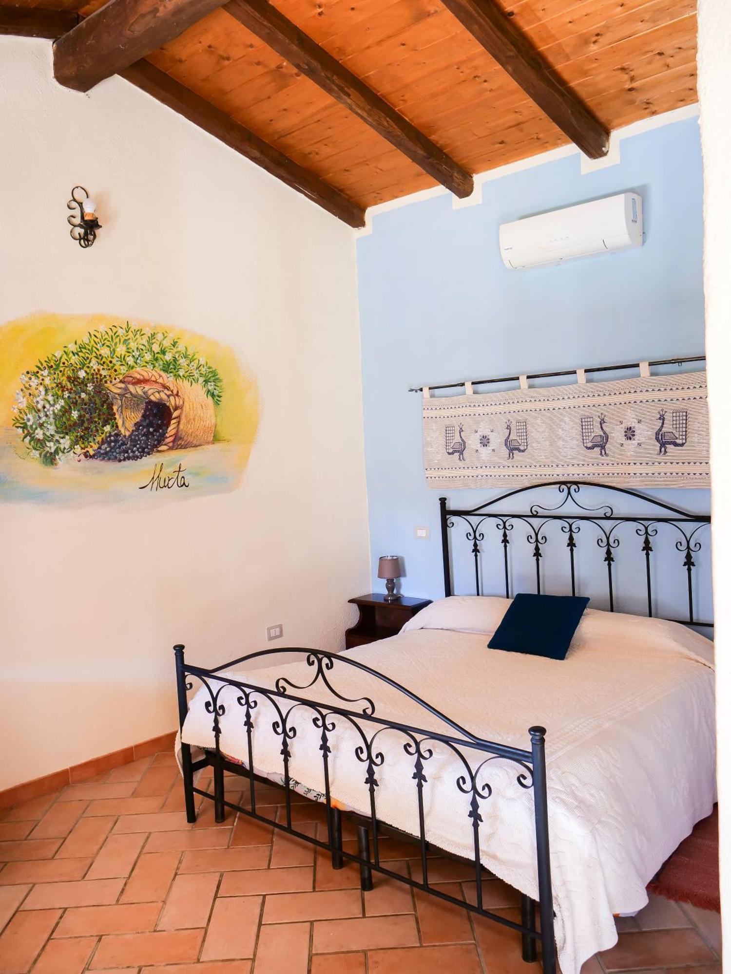 Sa Tanchitta Villa Ula Tirso Екстериор снимка